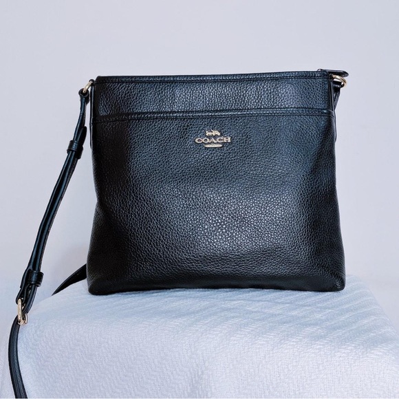Coach Crossbody File Bag Black - Picture 2 of 11